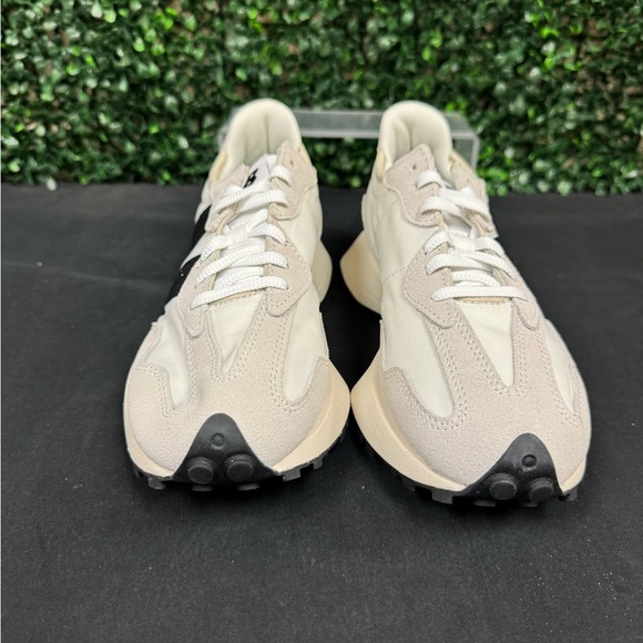 New Balance 327 Shoes - M7.5/W9 - Picture 3 of 10